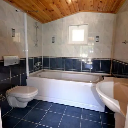 Vivid 4 With Jjacuzzi And Pool *